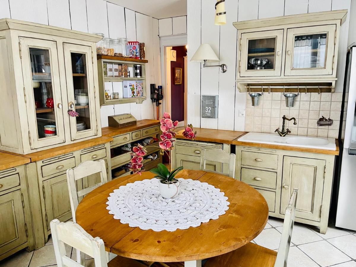 Appartement De Standing A Vallorbe Bagian luar foto